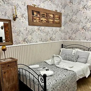  Apartament Antique In Polska